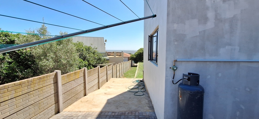 4 Bedroom Property for Sale in Stilbaai Wes Western Cape